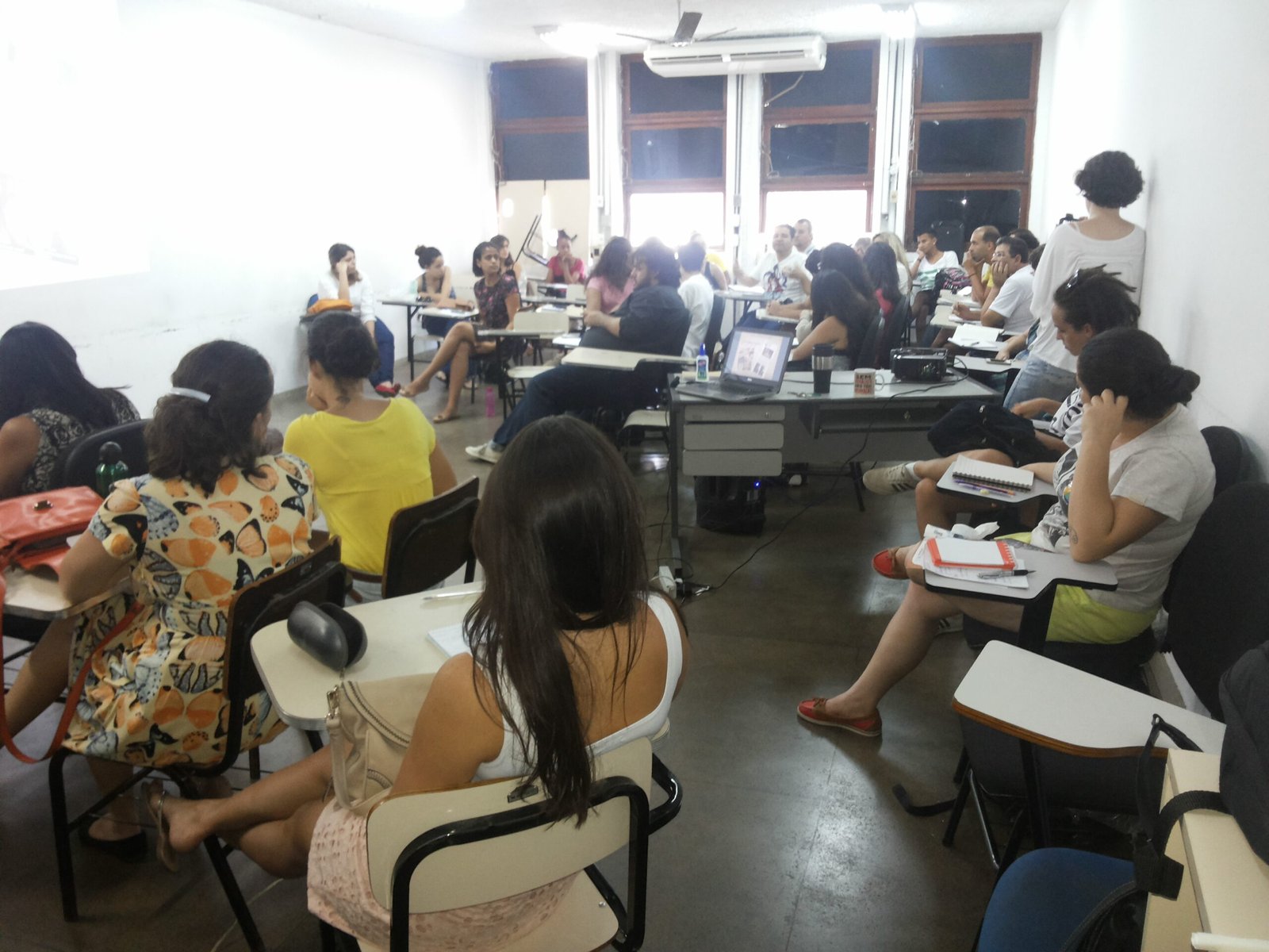 Oficina de jornalismo e direitos humanos chega a cidades do interior do ES