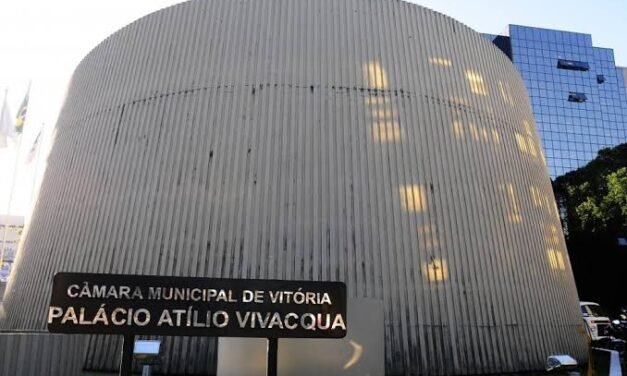 De novo? Vereador ataca imprensa pra ter minutos de fama