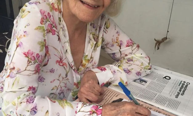 Homenagem a Glecy Coutinho pelo Dia dos Trabalhadores e Trabalhadoras