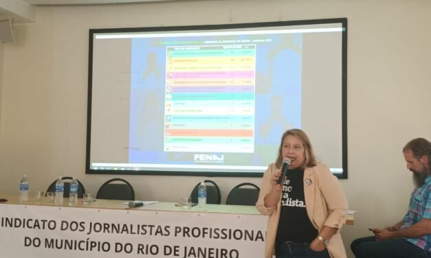 Violência contra jornalistas no Brasil cai, mas cerceamento judicial preocupa